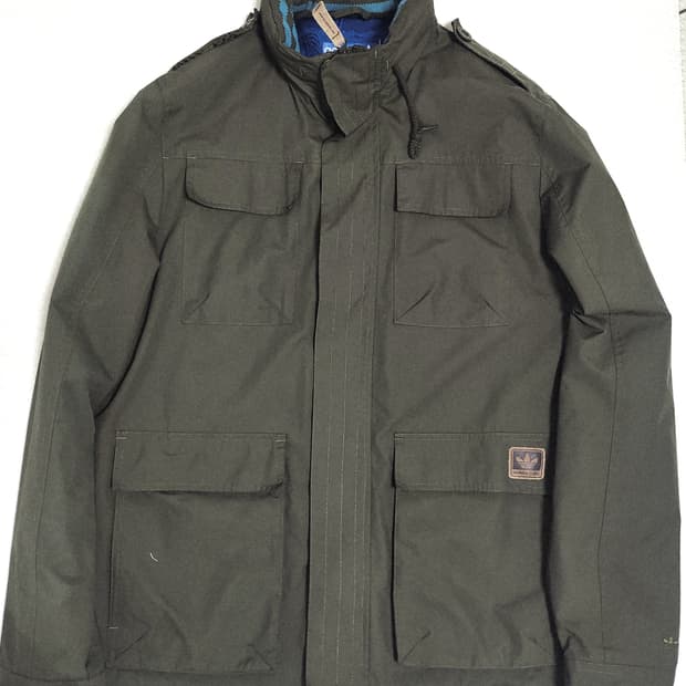 아디다스 스케이트보딩 바람막이자켓