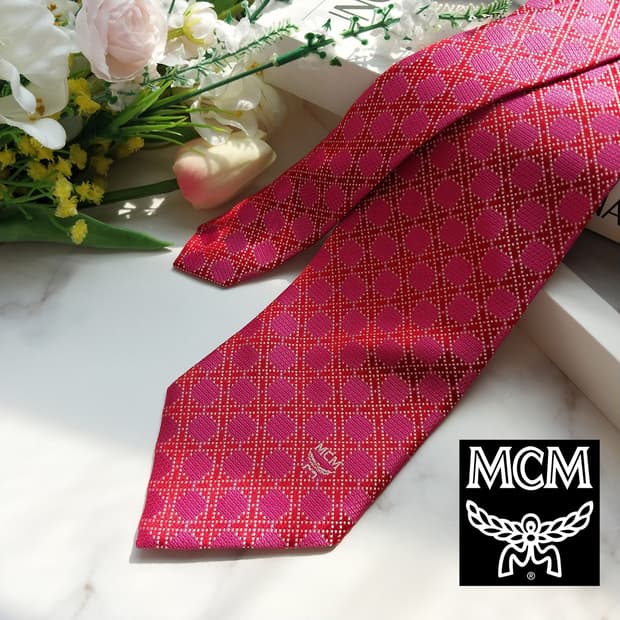 MCM 실크 레드 기하학 패턴 넥타이 8.5cm A+등급 K943
