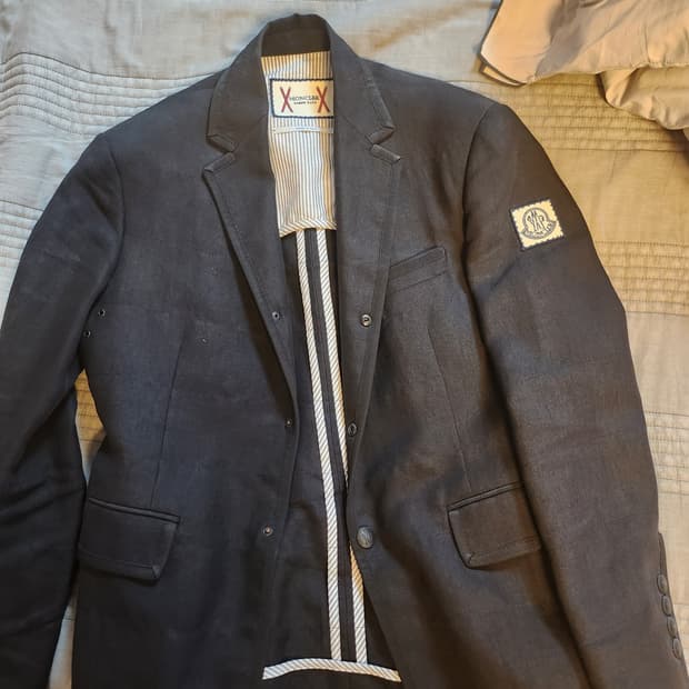 몽클레어 감바블루 자켓