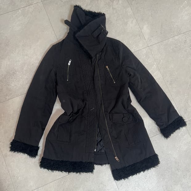 barbie 하이넥 무스탕 패딩점퍼