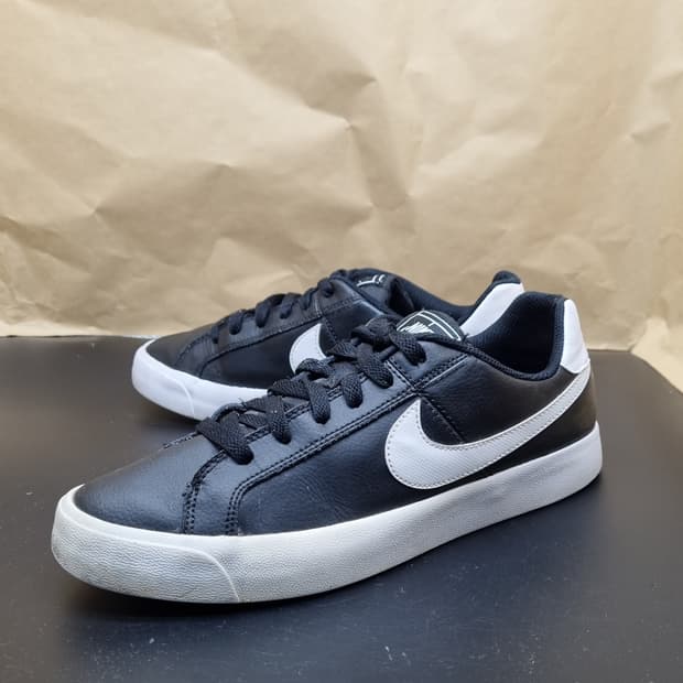 나이키 코트. 로얄ac 스니커즈265