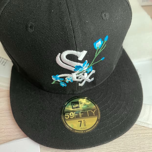 뉴에라 꽃 스냅백 새상품 60.6cm