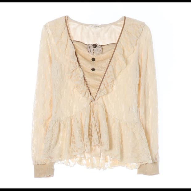 액시즈팜 블라우스 라떼갸루