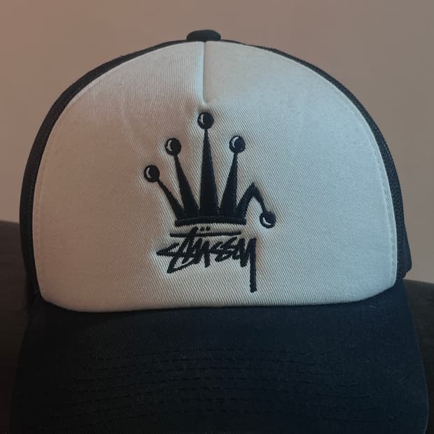 스투시 크라운 스탁 트러커 캡 블랙(F)