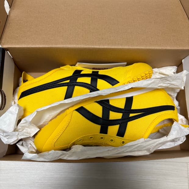 오니츠카타이거 멕시코66 슬립온 옐로우 블랙