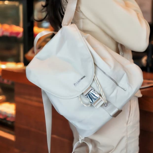 룰루레몬 lululemon 드로우스트링 버킷 백팩 10L 라이트 아이보리