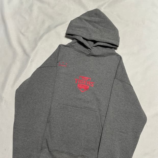 L 새상품 아이앱 스튜디오 X 기아 타이거즈 그레이 후드티