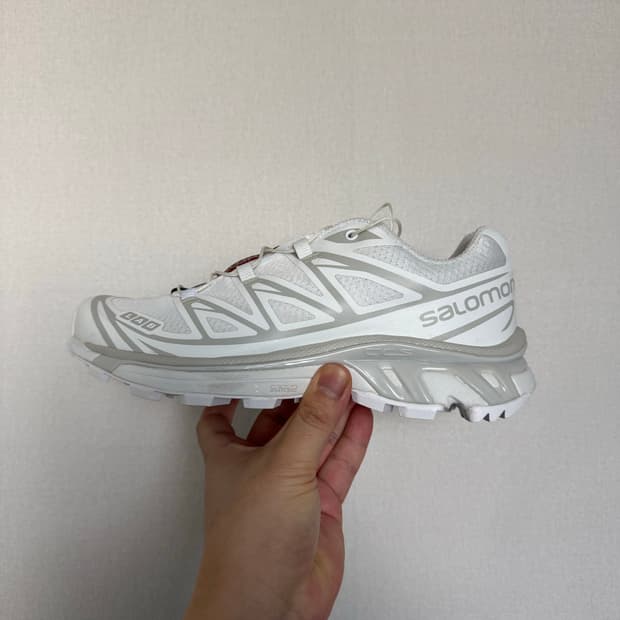 살로몬 XT-6 화이트