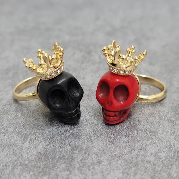 skull ring