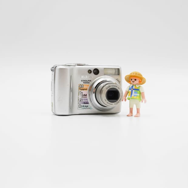 Nikon COOLPIX 4200 (니콘 쿨픽스 4200)