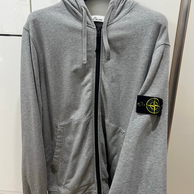 23ss 스톤아일랜드 그레이 후드집업 xl