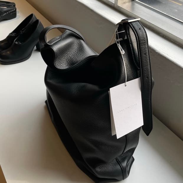  Permanent Leather Bag 02