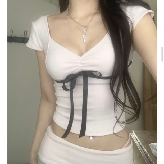 엔젤넘버555 핑크 하치 티셔츠