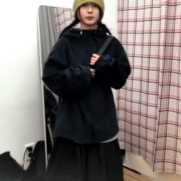 [실착5회 미만]예잇 배색 체크 후드 후리스집업 네이비