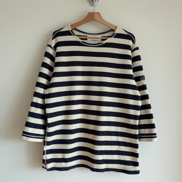 바스통(Bastong) 스트라이프 롱슬리브