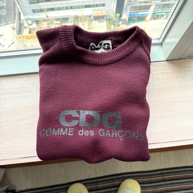 cdg 라운드넥 니트