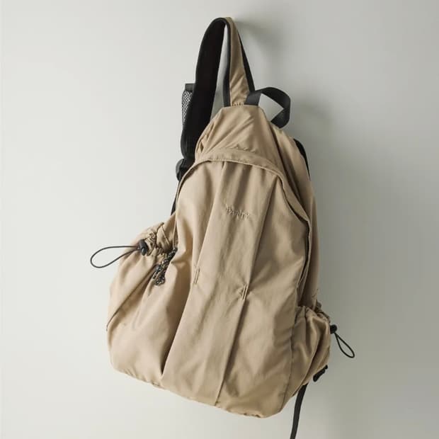 패리티 폴더블 백팩 탄베이지