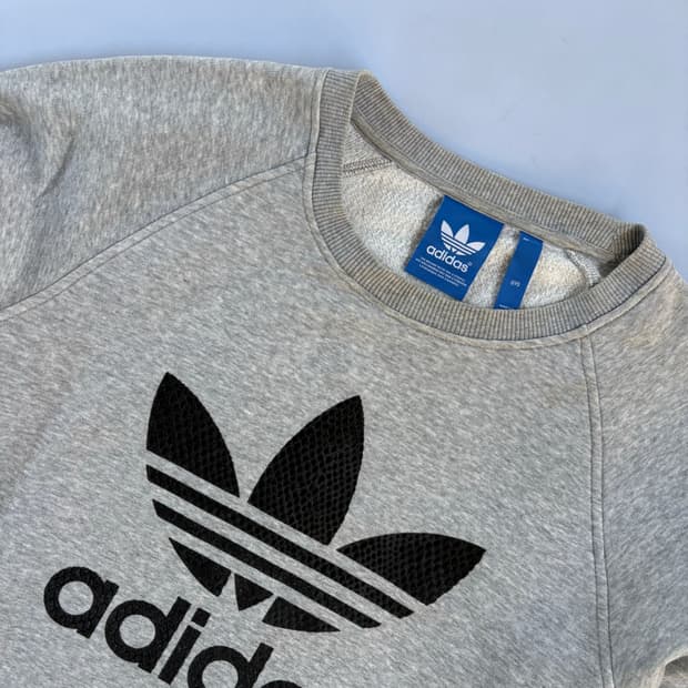 아디다스 맨투맨