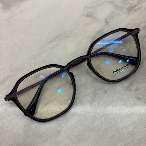 헬라스단 HELLASDAN 다크 초콜릿 솔텍스 웰링턴 메탈테 안경