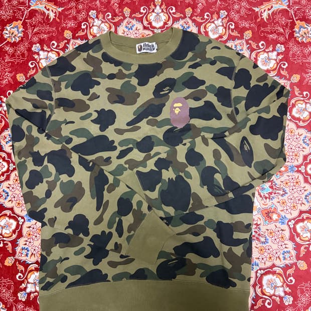 베이프 1st 카모 녹계 맨투맨