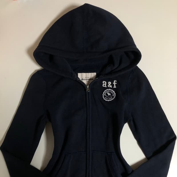 유일매물 대대장 아베크롬비 딱붙핏 다크네이비 후드집업