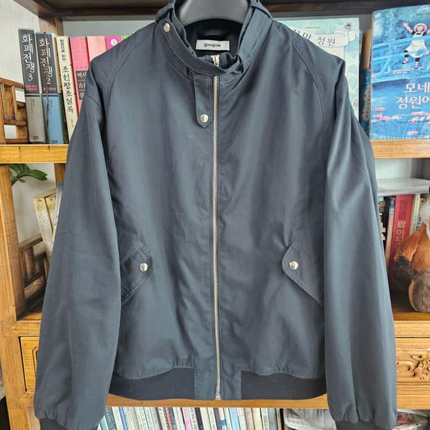 (새상품)기마구아스 스캇 자켓 팔아요 ma1 봄버 m 100 마원 