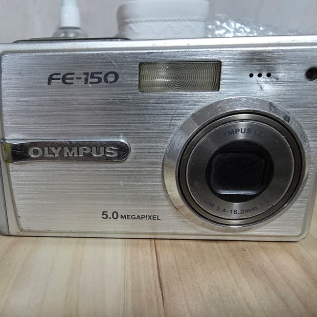 올림푸스 FE-150 빈티지 디지털카메라