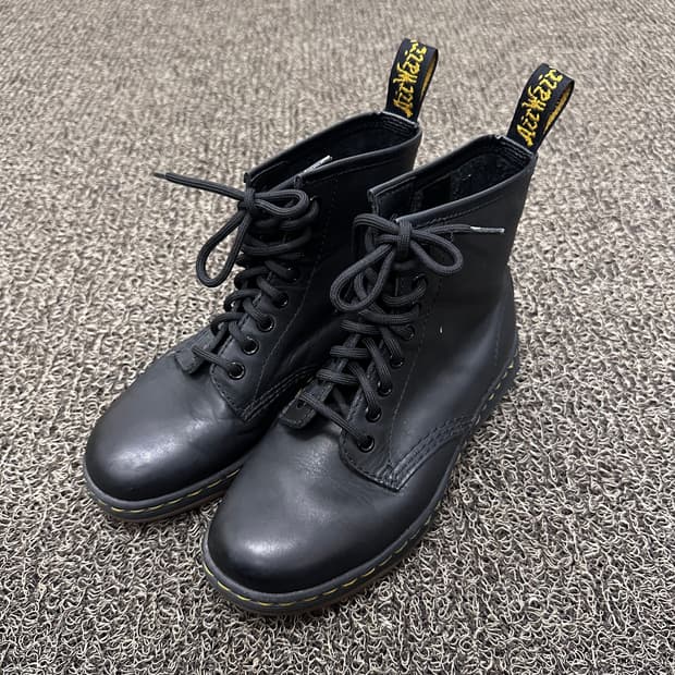 닥터마틴 1460 8홀 워커 여성 부츠 블랙 240