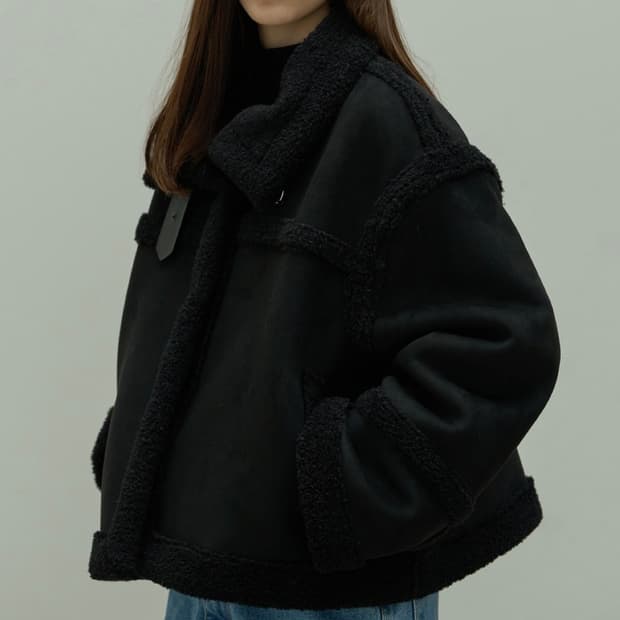 엘리오티 스웨이드 크롭 무스탕