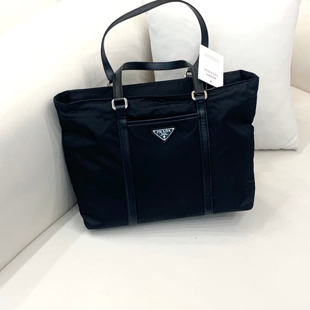 프라다 포코노 숄더백 (정품)