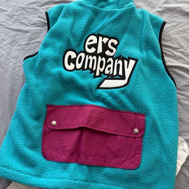 이알에스코 후리스 조끼