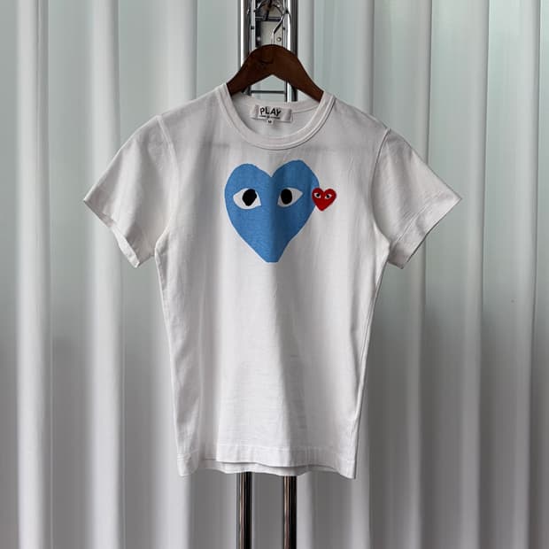 꼼데가르송 반팔 티셔츠