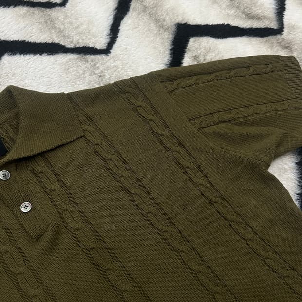 [M]엑스톤즈 오버핏 꽈배기 카라 반팔니트/카키