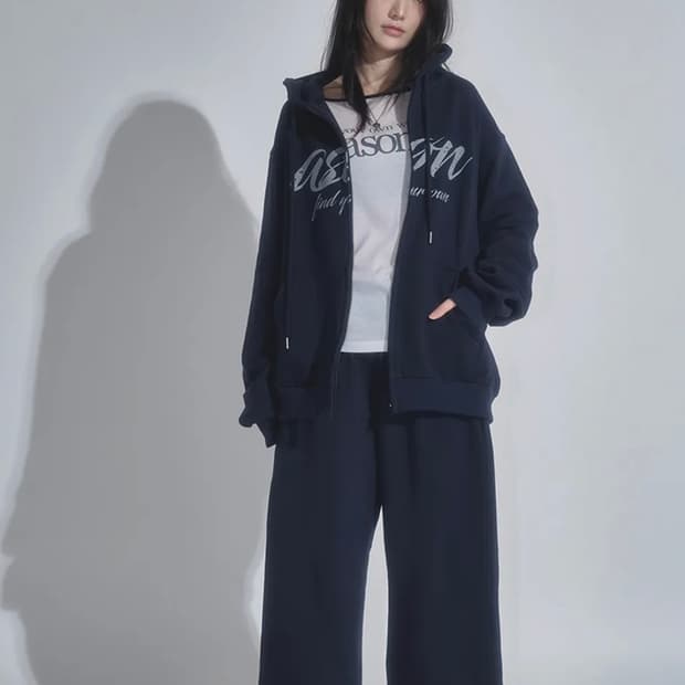 애즈온 LOOSE TRAINING HOOD ZIP-UP / NAVY