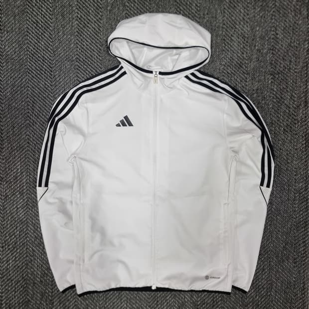 아디다스 티로23 바람막이 화이트