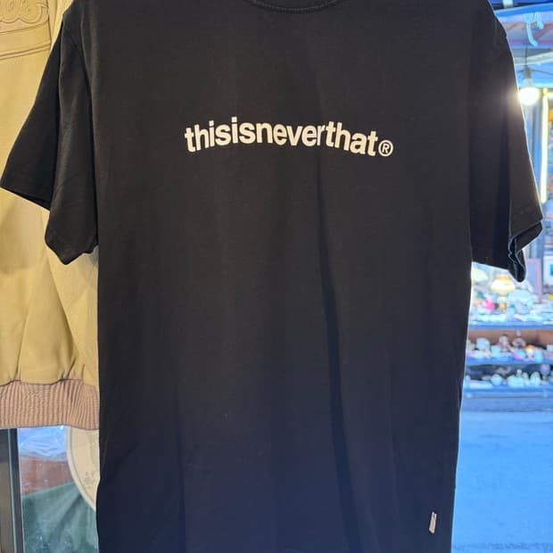 디스이즈네버댓 블랙 반팔티