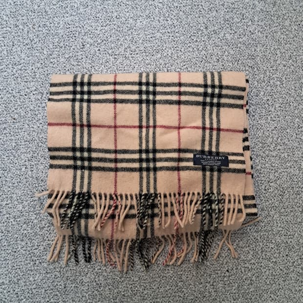 버버리 클래식체크 머플러