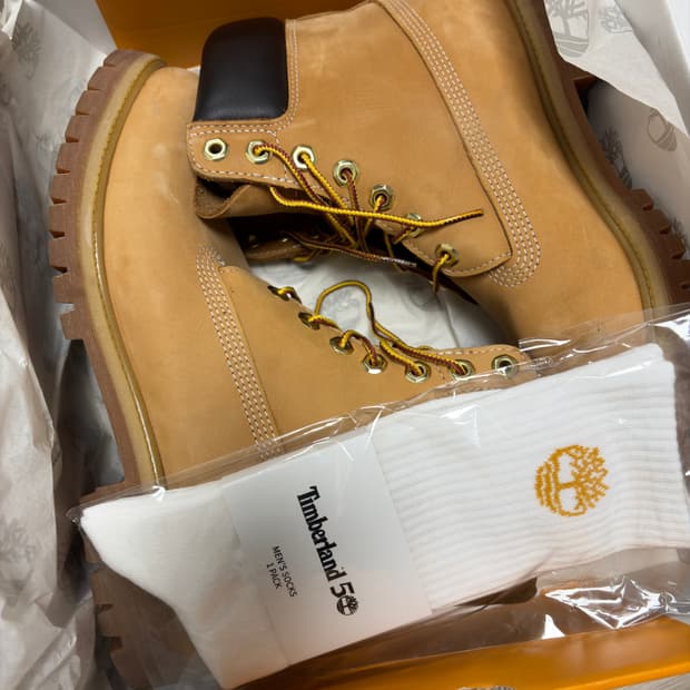 팀버랜드 프리미엄 워터프루프 6인치 부츠 + 흰색 양말 세트