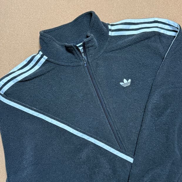 아디다스 부클 자켓 S