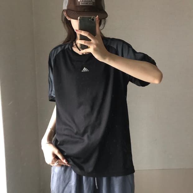 아디다스 오버핏 나그랑 반팔티셔츠