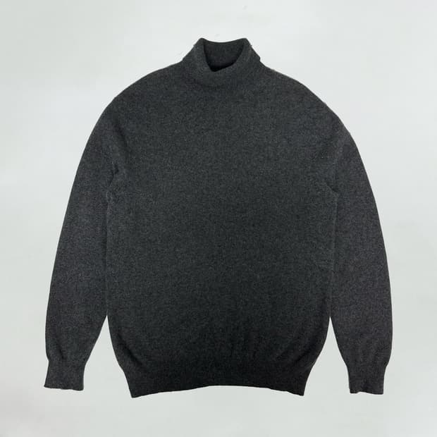 유니클로 캐시미어 100% 터틀넥 니트