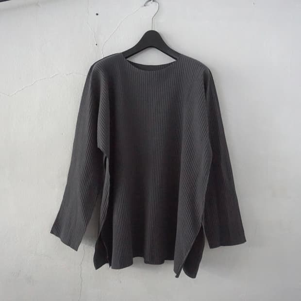 Issey Miyake pleats