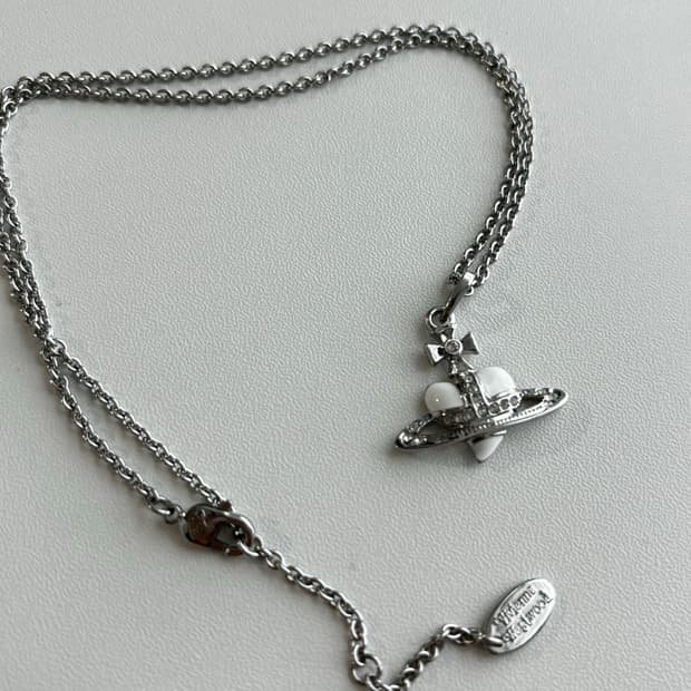 비비안웨스트우드 목걸이 디아망떼 펜던트 화이트 빈티지