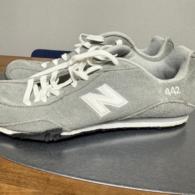 뉴발란스 442 그레이 미우미우 
