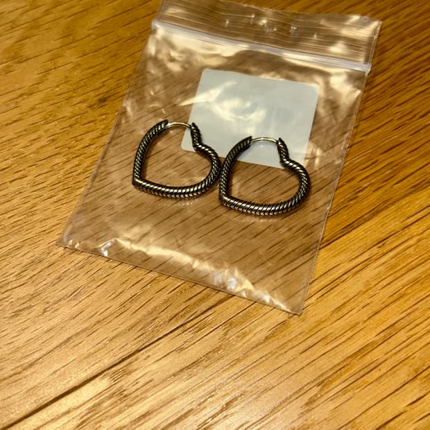 판도라 모먼트 하트 참 후프 이어링 스털링 실버