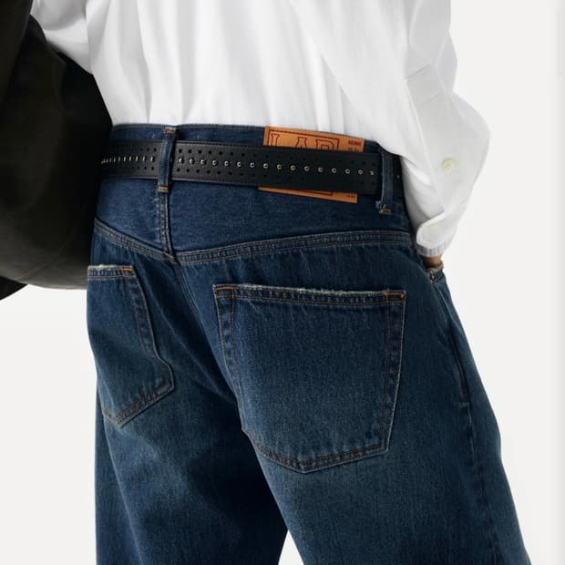 [새상품] 라벨 아카이브 - 와이드 핏 진 (더스크 블루)