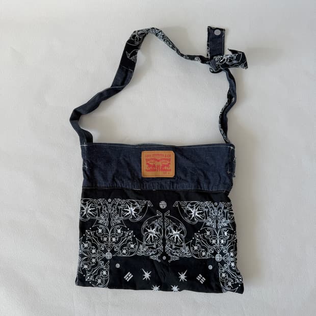 리바이스(Levi's) 리메이크 숄더백