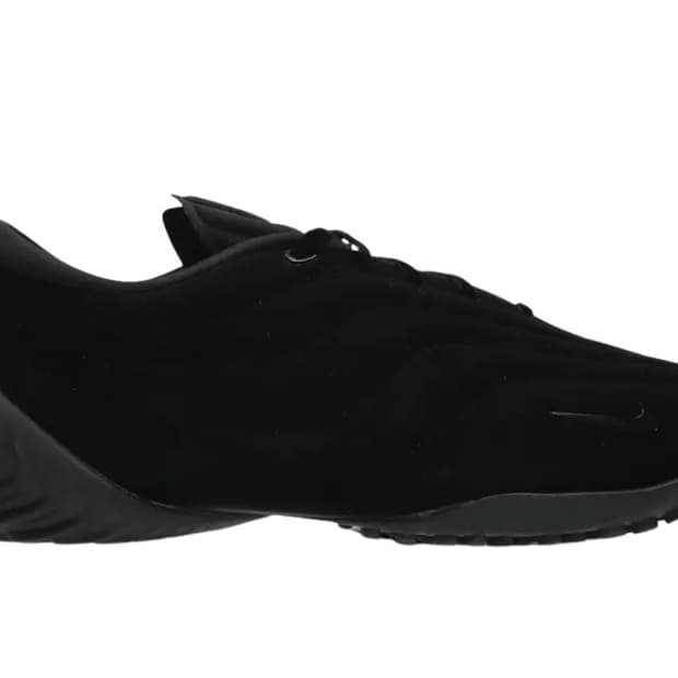 나이키 아스트라 울트라 트리플 블랙 240
