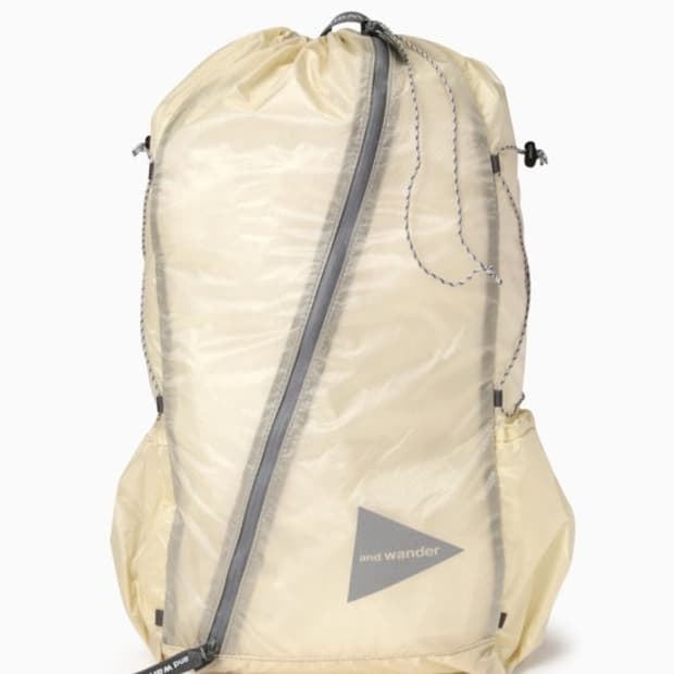 앤드원더 백팩 오프화이트