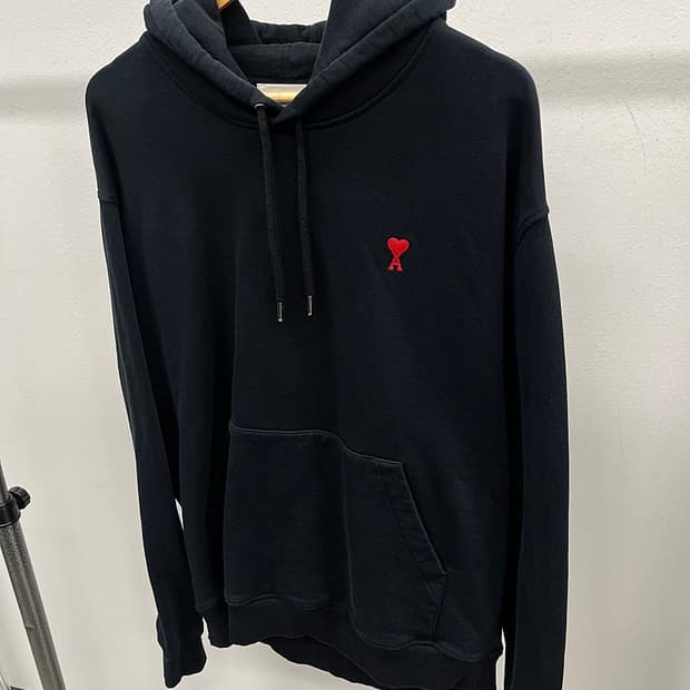 110) 아미 하트로고 후드티 